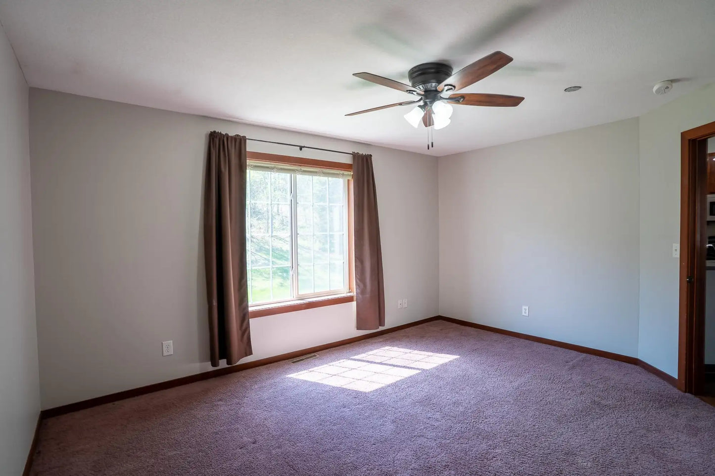 1550 Lincoln Park Drive, South Saint Paul, MN 55075