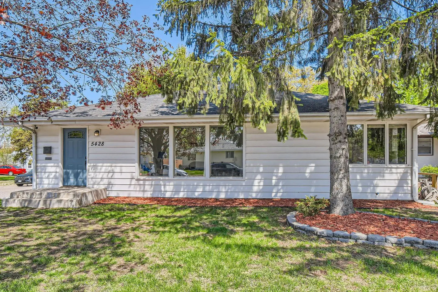5428 44th Avenue, Robbinsdale, MN 55422