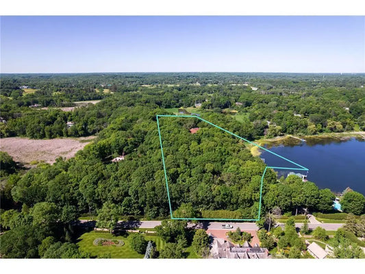 565 Ferndale Road, Wayzata, MN 55391