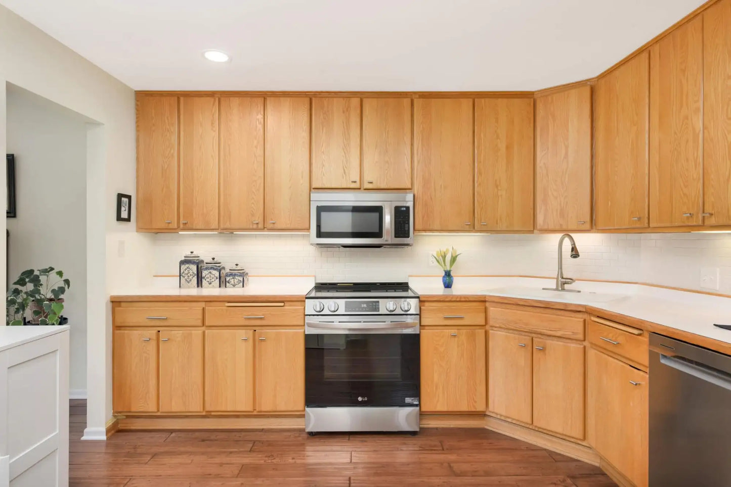 2247 Sherwood Court, Minnetonka, MN 55305