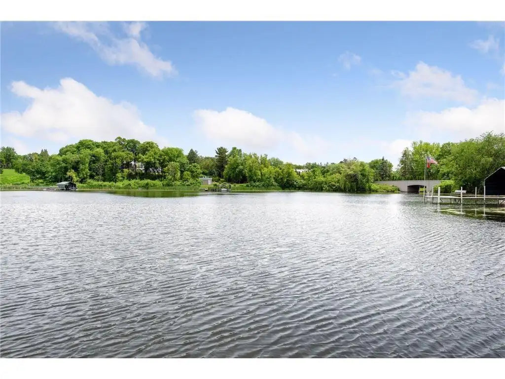 565 Ferndale Road, Wayzata, MN 55391