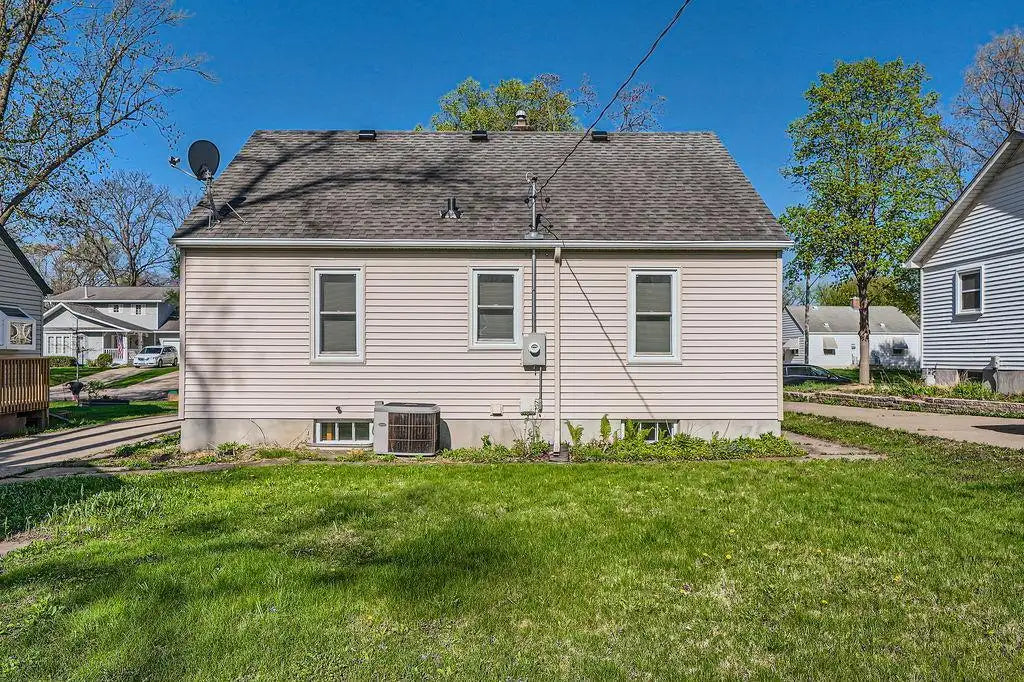 3933 Zarthan Avenue, Saint Louis Park, MN 55416