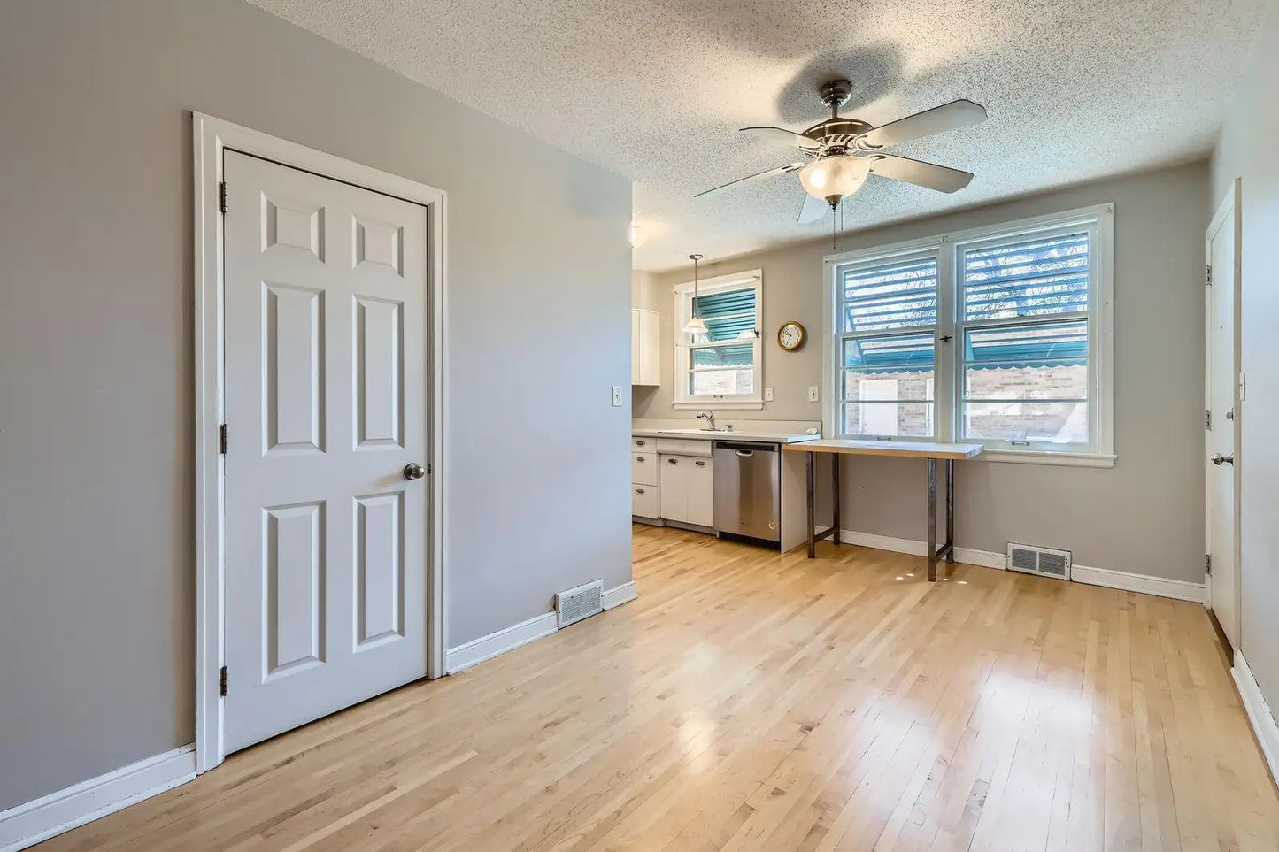 3527 Dupont Avenue, Minneapolis, MN 55408