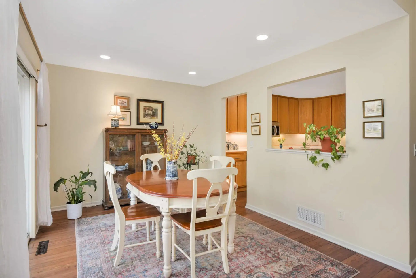 2247 Sherwood Court, Minnetonka, MN 55305