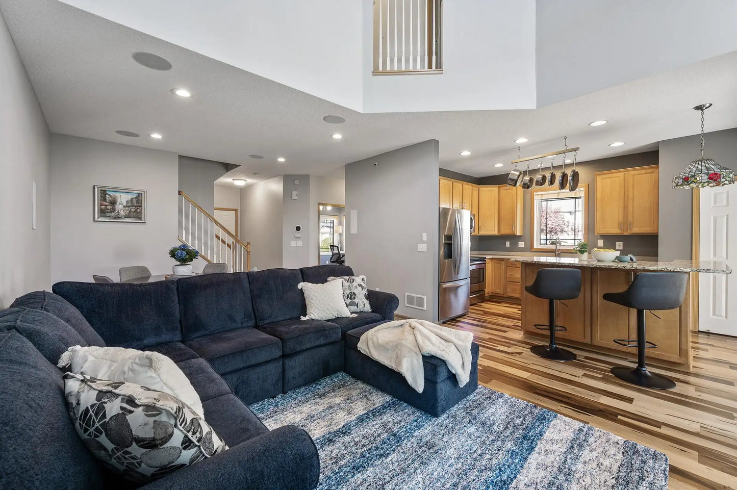 10531 Bay View Lane, Woodbury, MN 55129