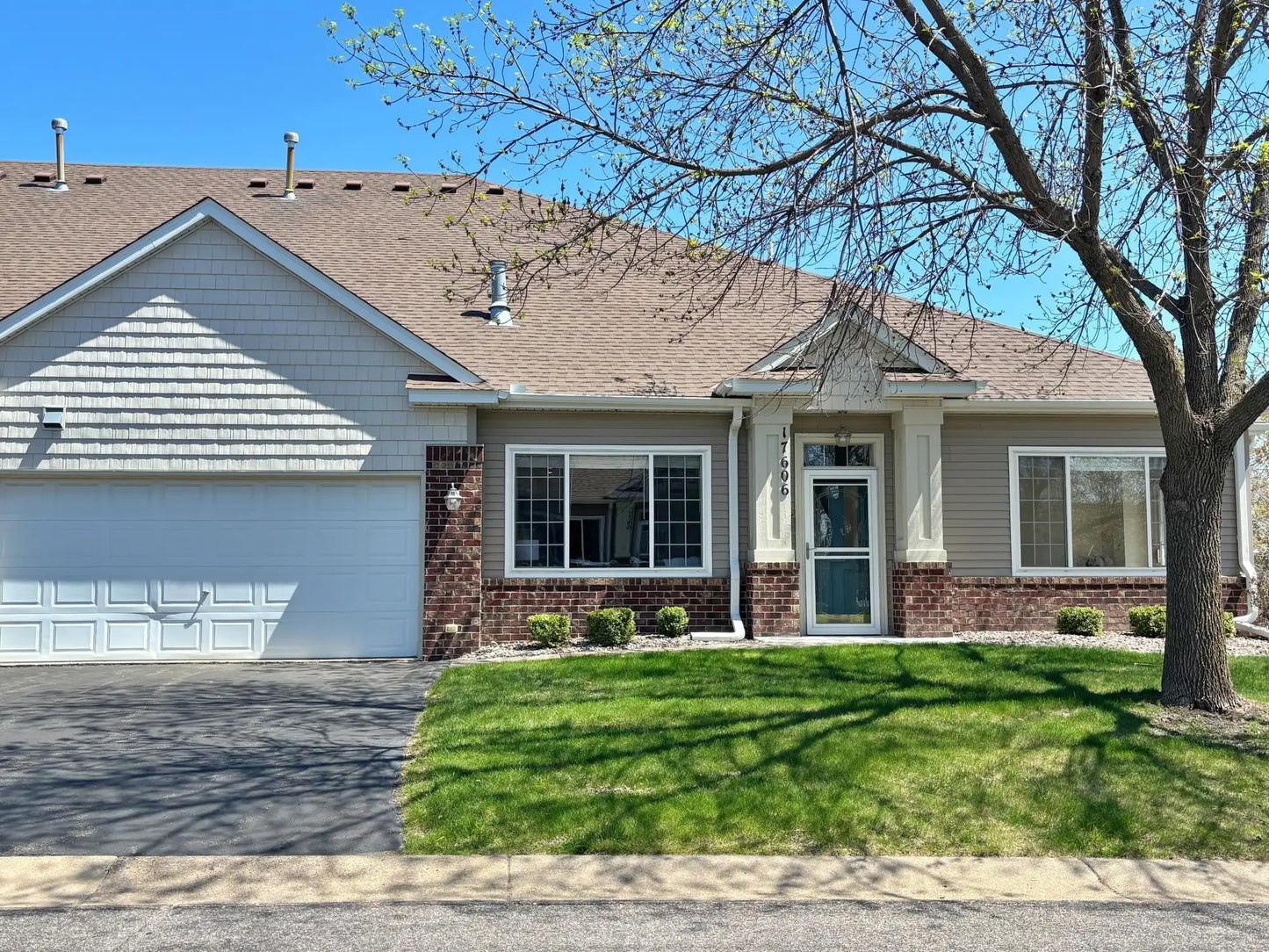 17606 38th Avenue, Plymouth, MN 55446