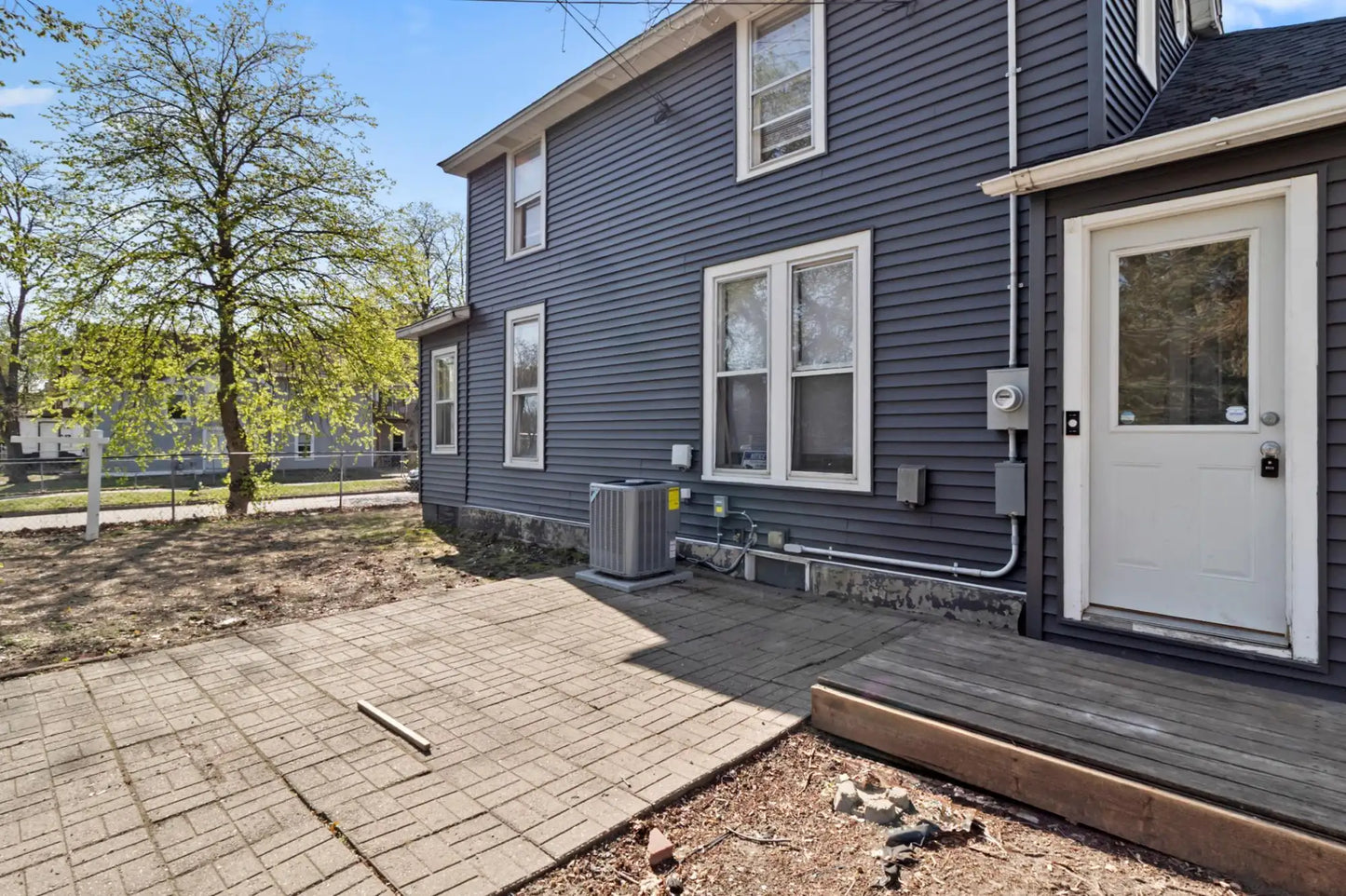1852 Quincy Street, Minneapolis, MN 55418