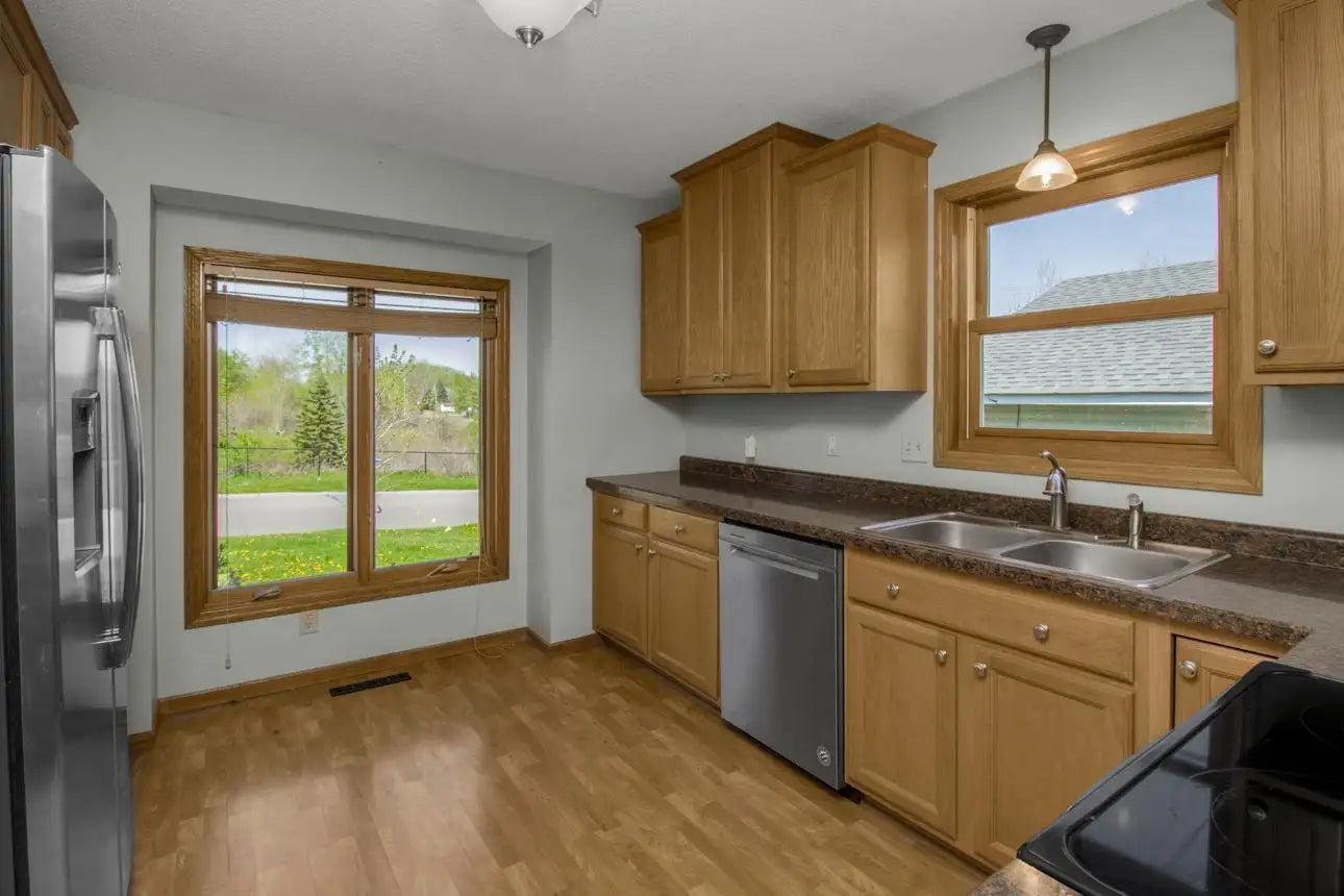 4975 Heather Ridge Road, Oakdale, MN 55128