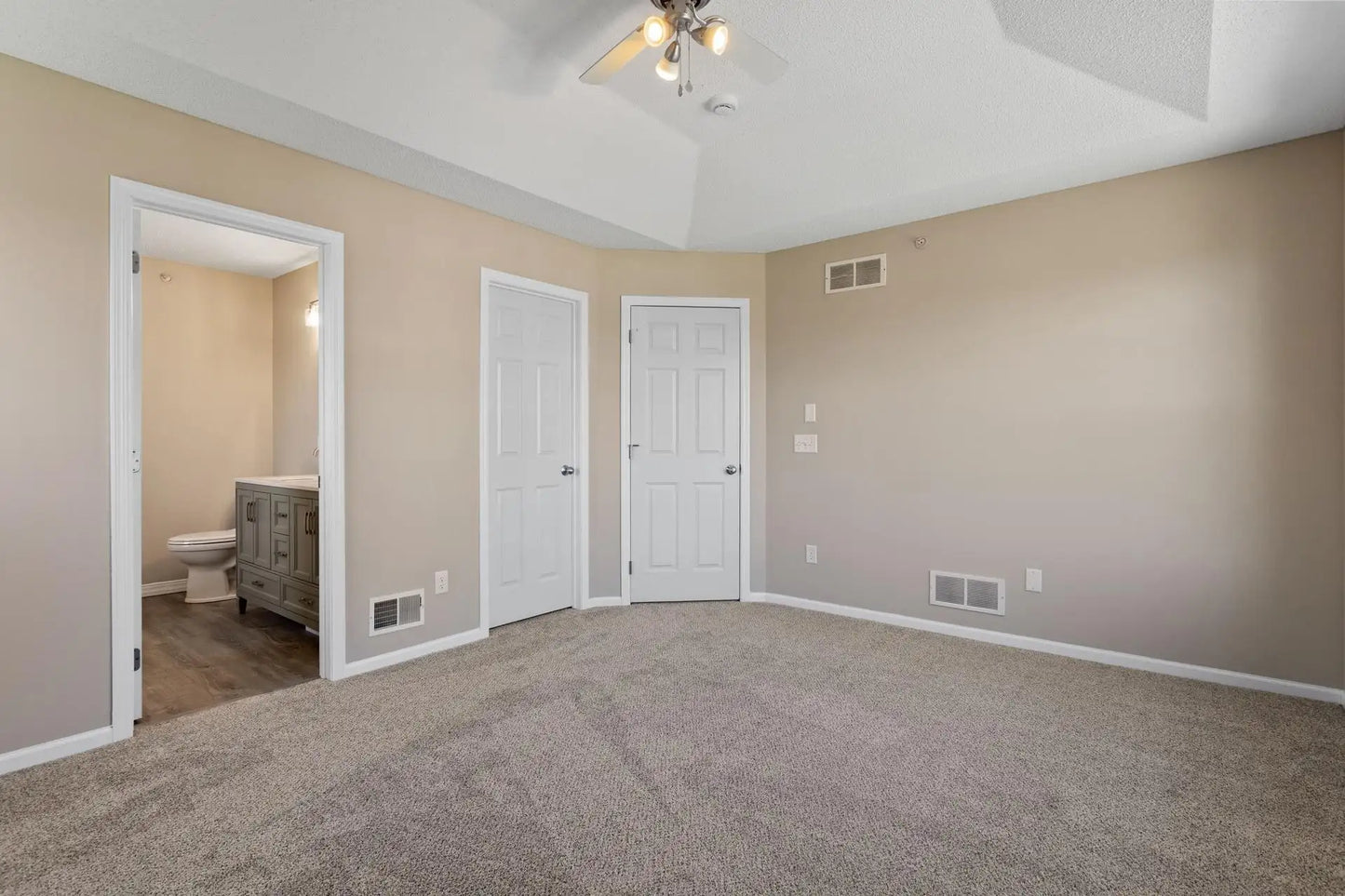 3611 Hazel Trail, Woodbury, MN 55129