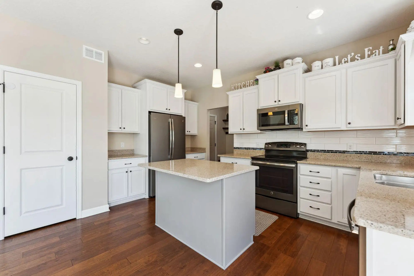 7257 Vervoort Lane, Eden Prairie, MN 55346