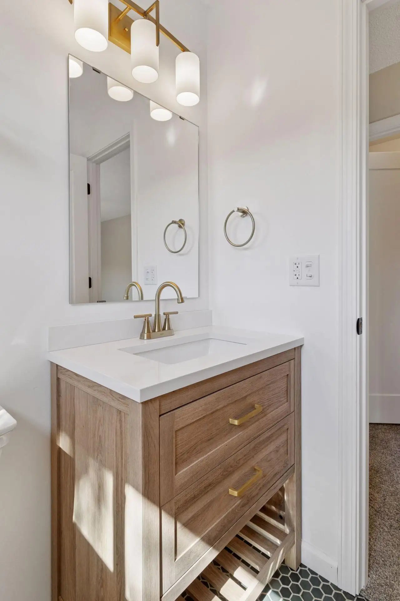 2209 Stroden Circle, Golden Valley, MN 55427