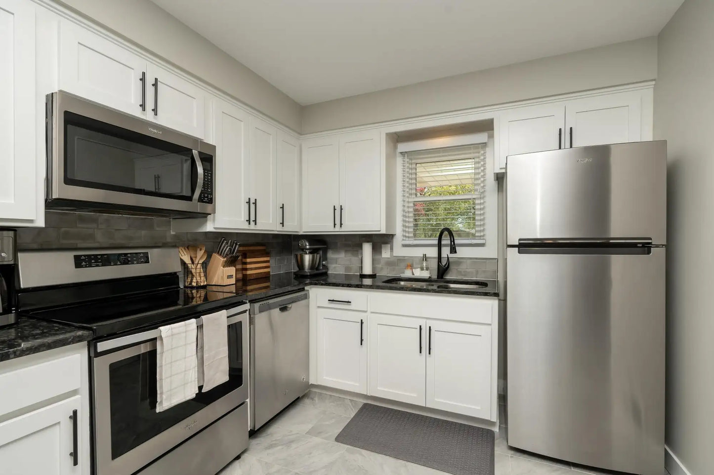 3333 Hillsboro Avenue, New Hope, MN 55427