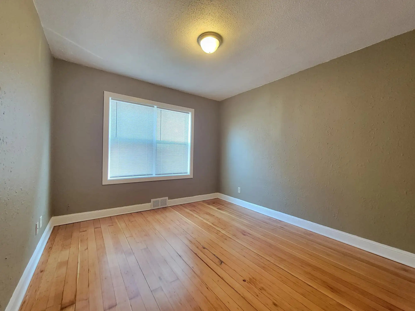 3440 Penn Avenue, Minneapolis, MN 55412