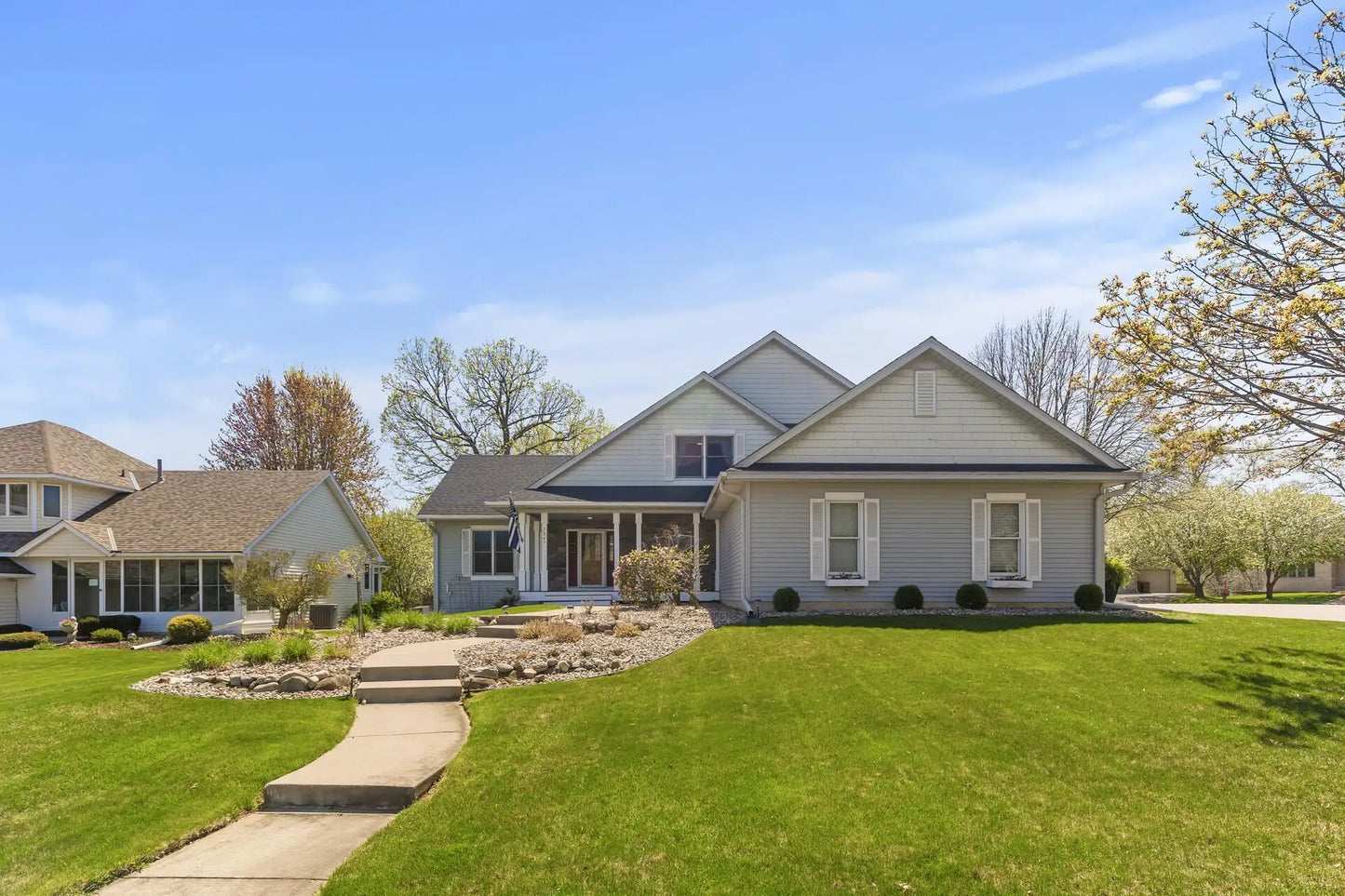 7847 23rd Street, Oakdale, MN 55128