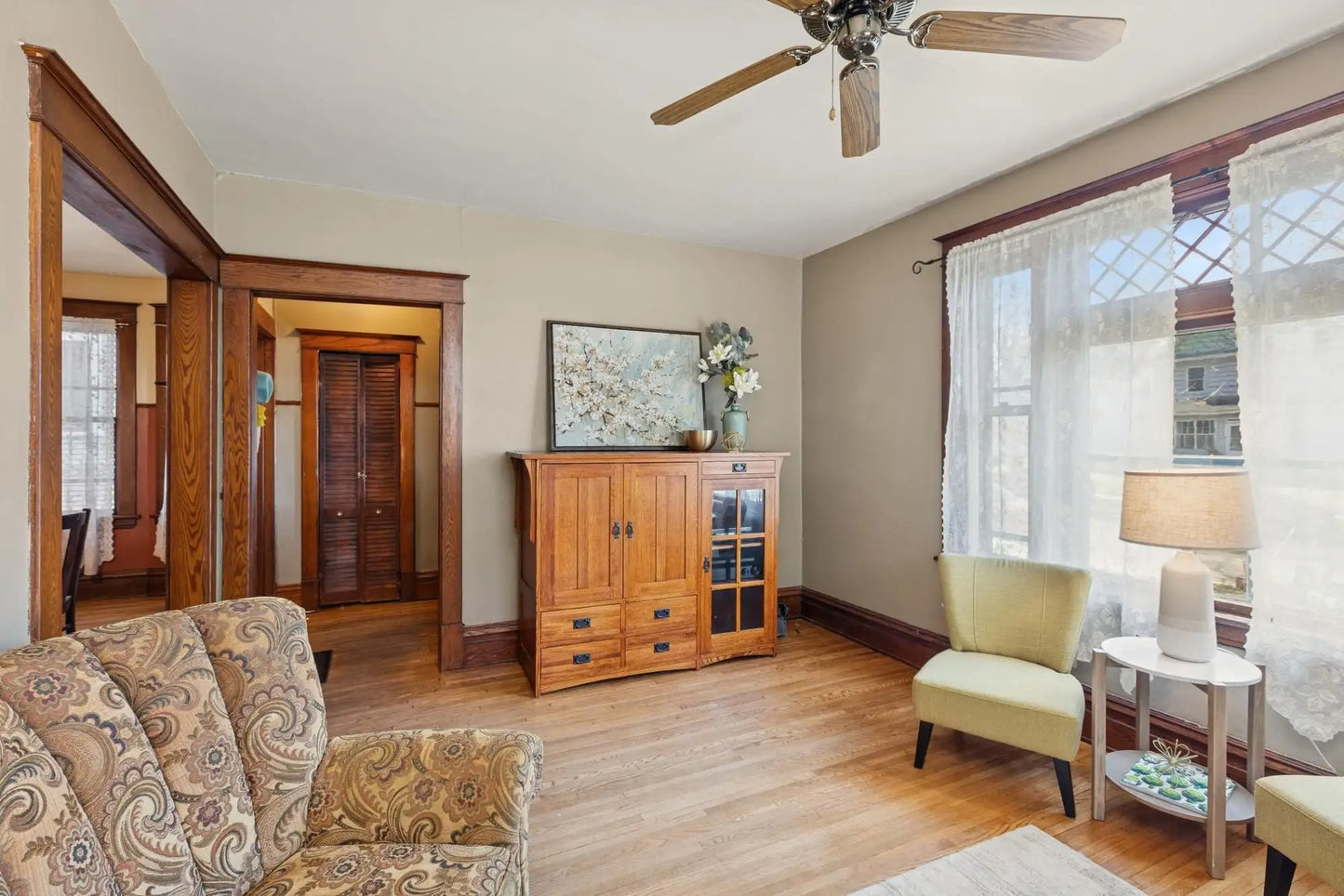 1255 Laurel Avenue, Saint Paul, MN 55104