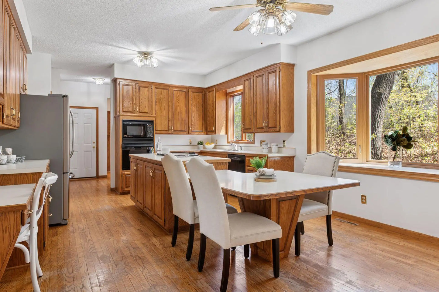 14001 Minnehaha Place, Minnetonka, MN 55391