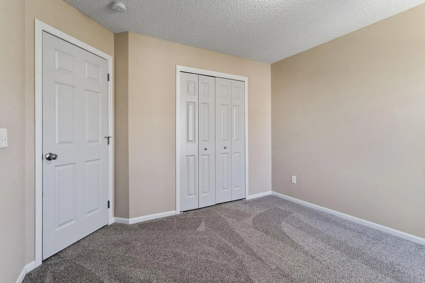 3611 Hazel Trail, Woodbury, MN 55129