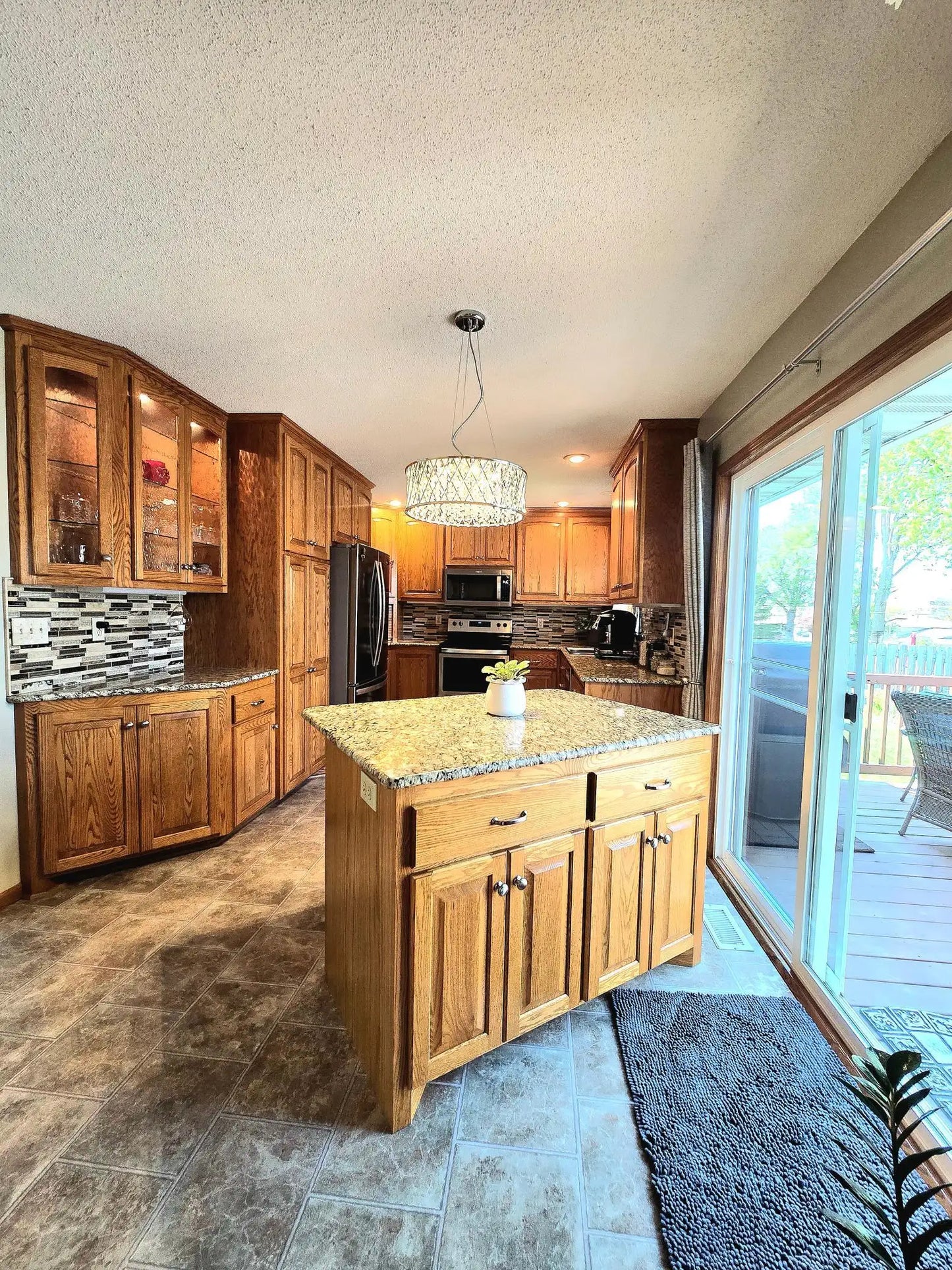 8047 Ingleside Avenue, Cottage Grove, MN 55016