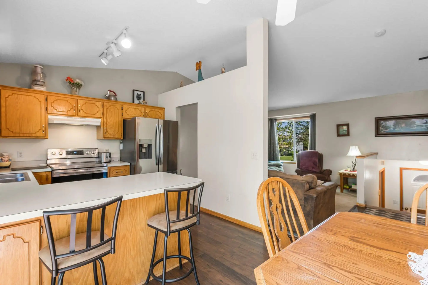 1145 Joes Lake Road, Cambridge, MN 55008