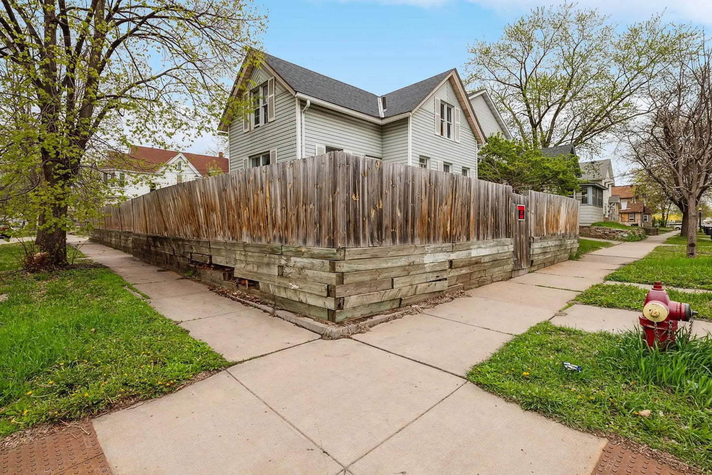 879 3rd Street, Saint Paul, MN 55106