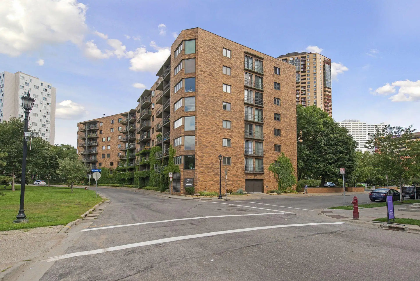 210 Grant Street, Minneapolis, MN 55403