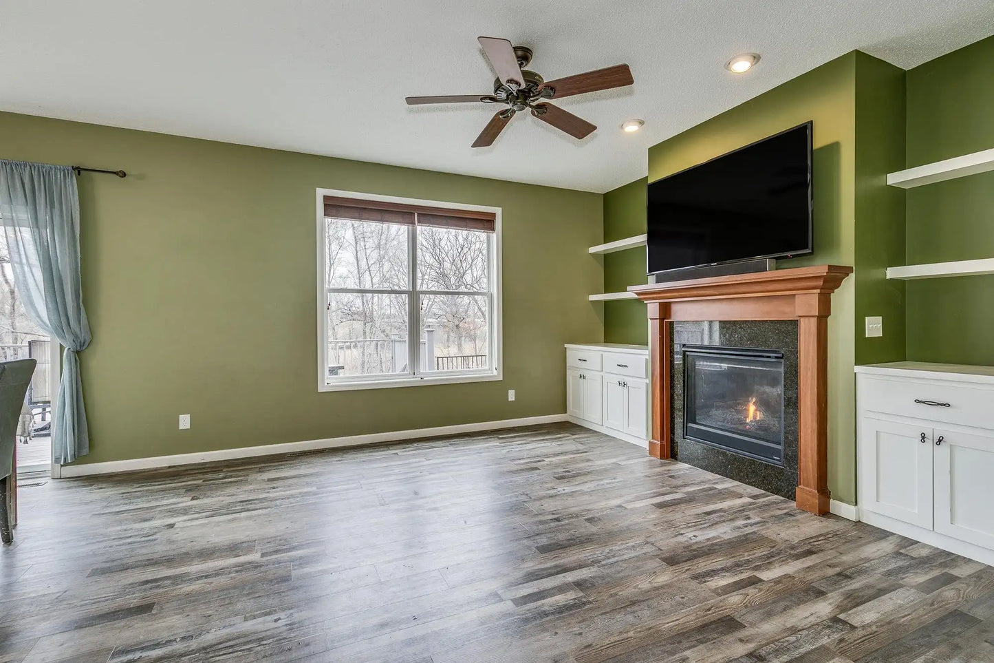 4947 Hamlet Avenue, Oakdale, MN 55128