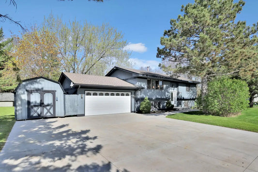 13981 Norwood Lane, Dayton, MN 55327
