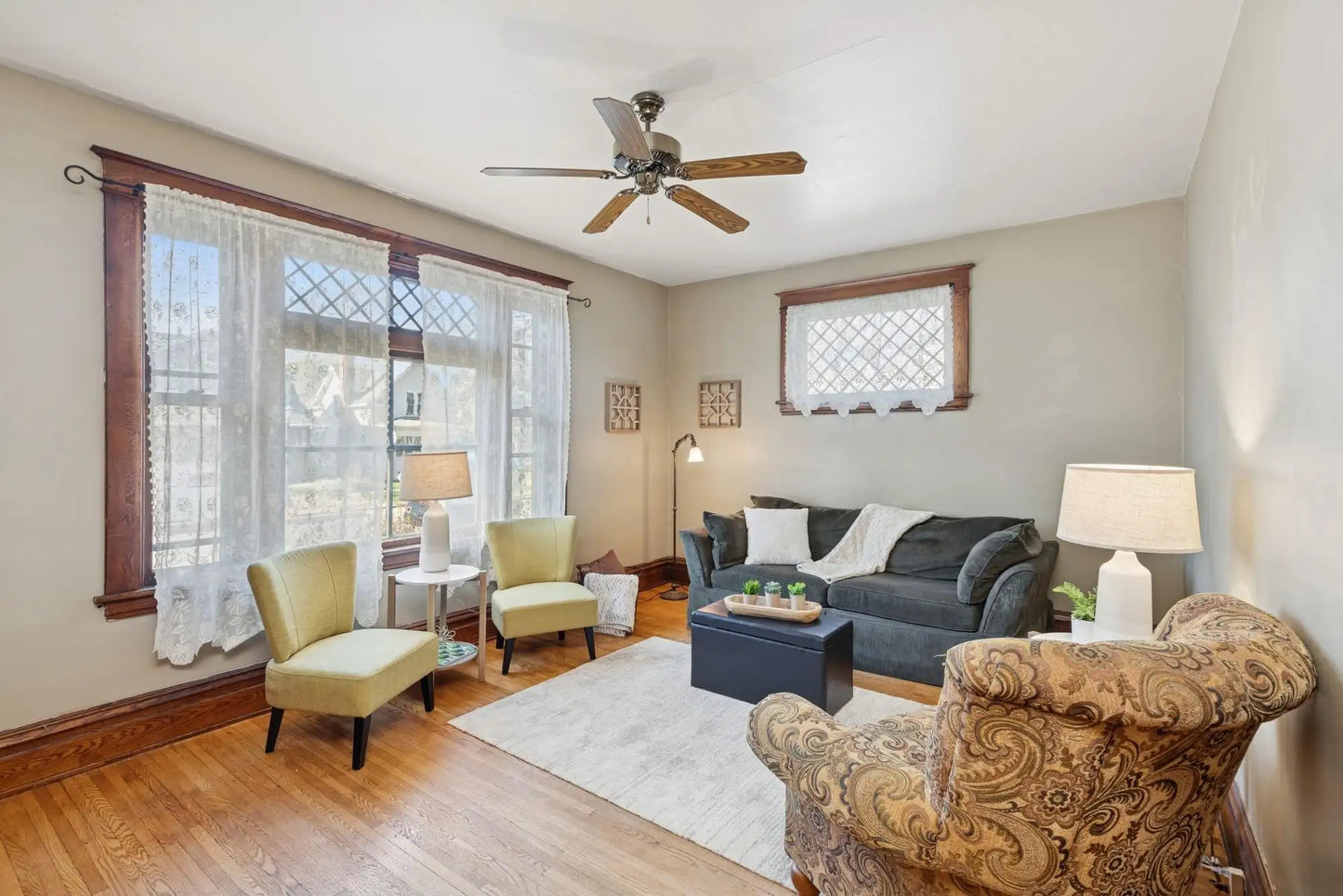 1255 Laurel Avenue, Saint Paul, MN 55104