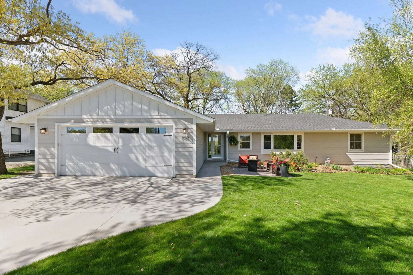 7182 Harold Avenue, Golden Valley, MN 55427
