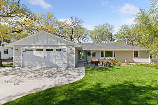 7182 Harold Avenue, Golden Valley, MN 55427