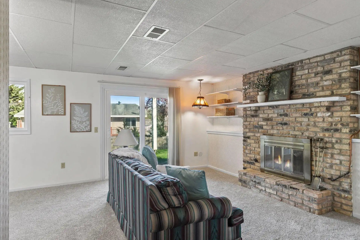 833 Evergreen Circle, Burnsville, MN 55337