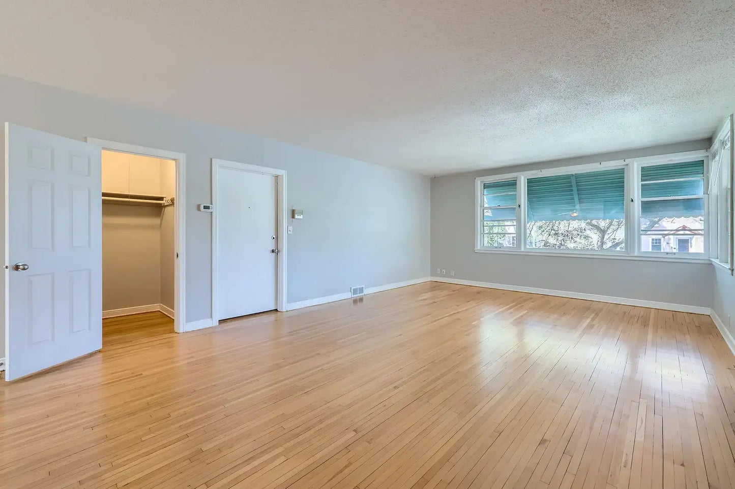 3527 Dupont Avenue, Minneapolis, MN 55408