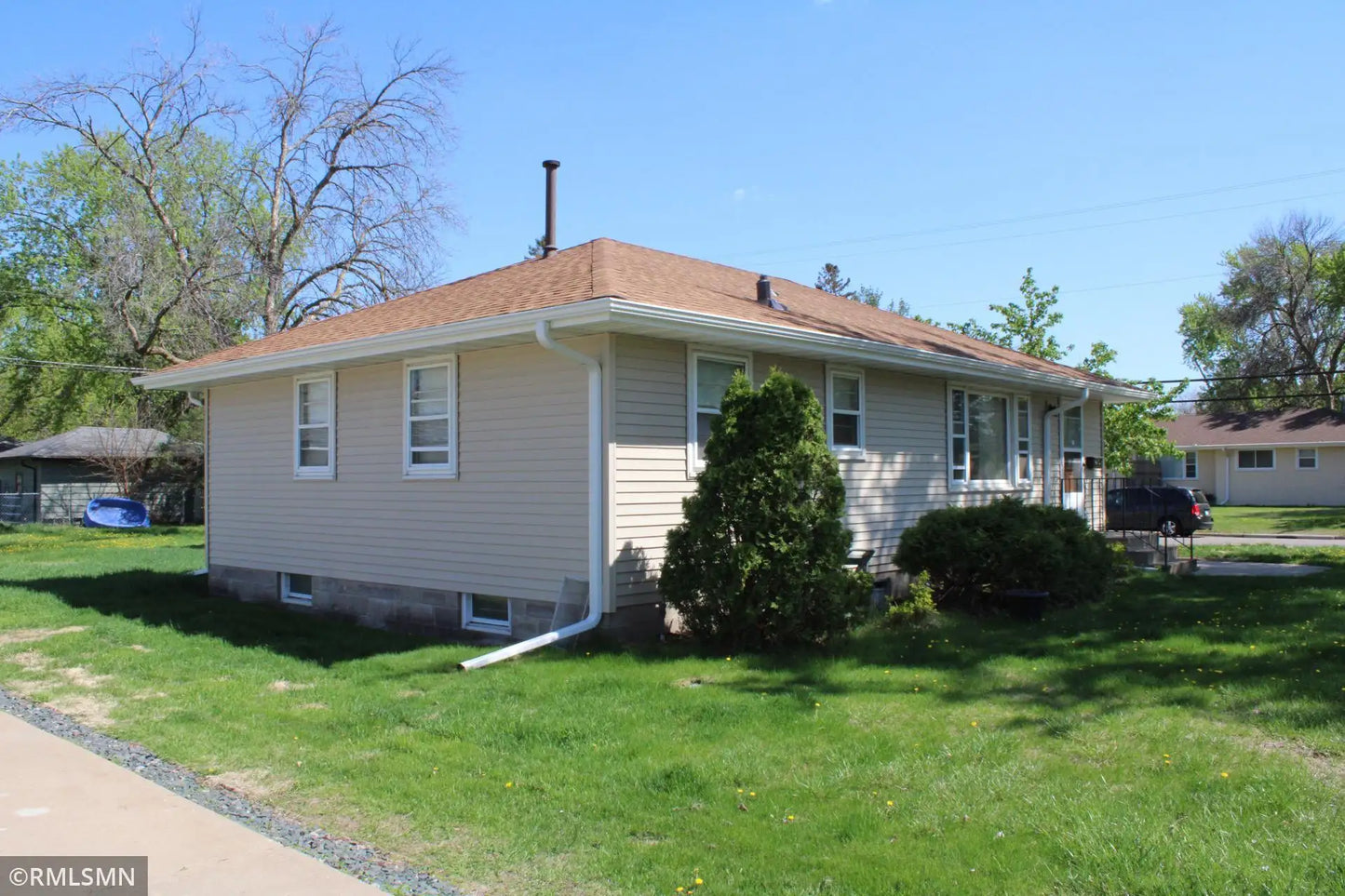 7100 Grimes Avenue, Brooklyn Center, MN 55429