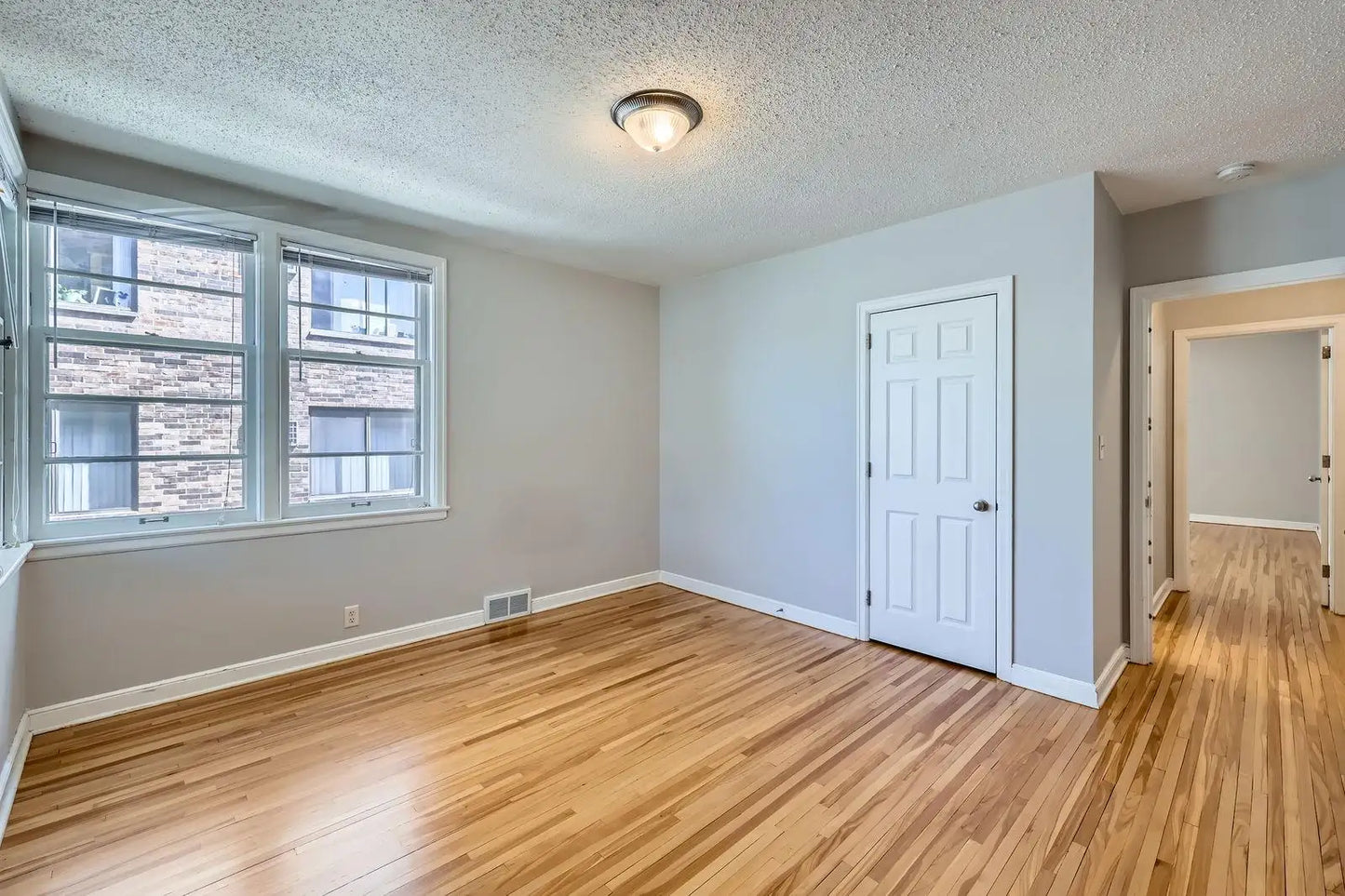3527 Dupont Avenue, Minneapolis, MN 55408