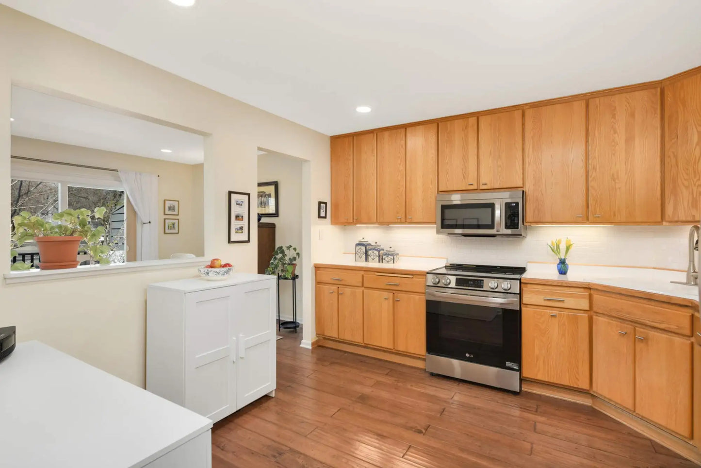 2247 Sherwood Court, Minnetonka, MN 55305