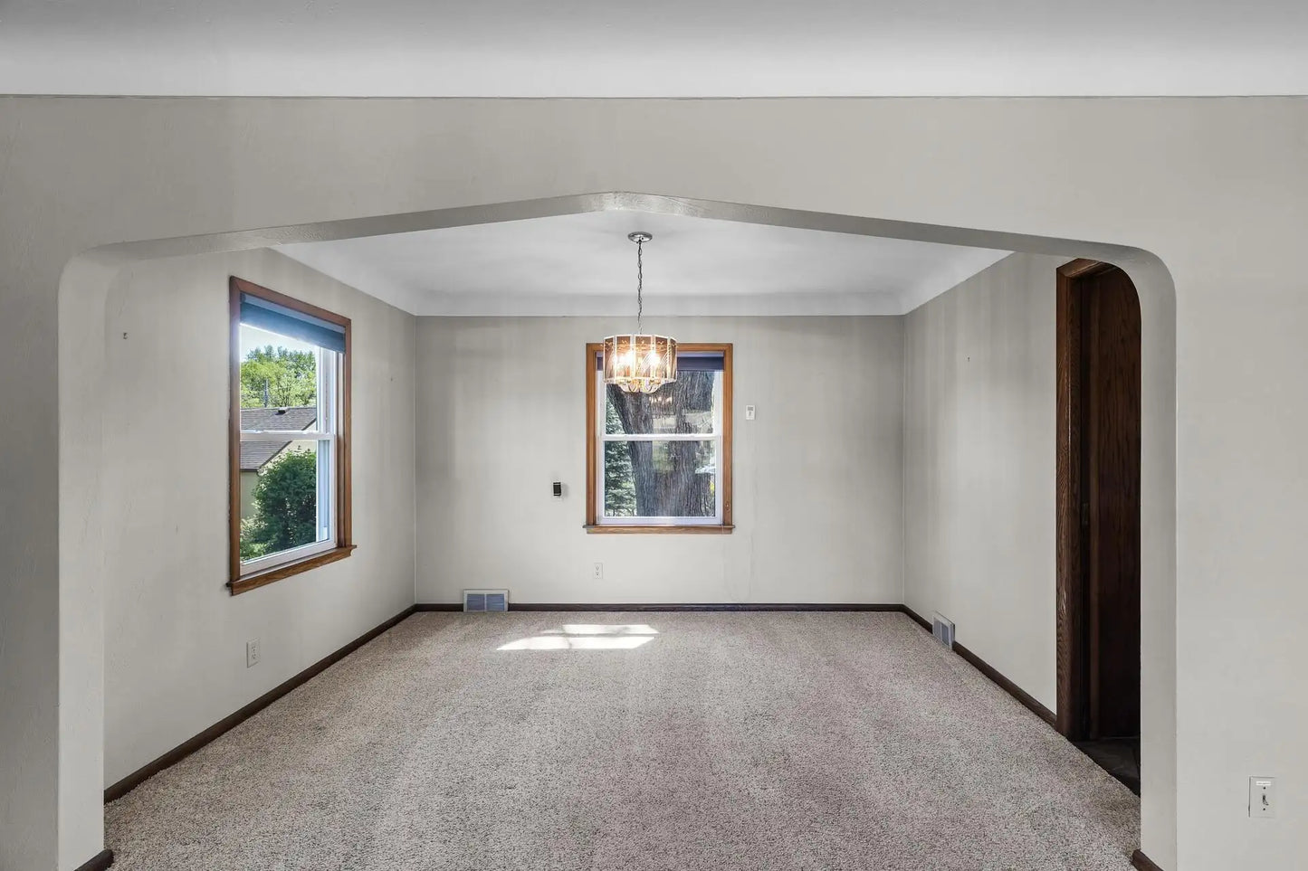 1712 Hyacinth Avenue, Saint Paul, MN 55106