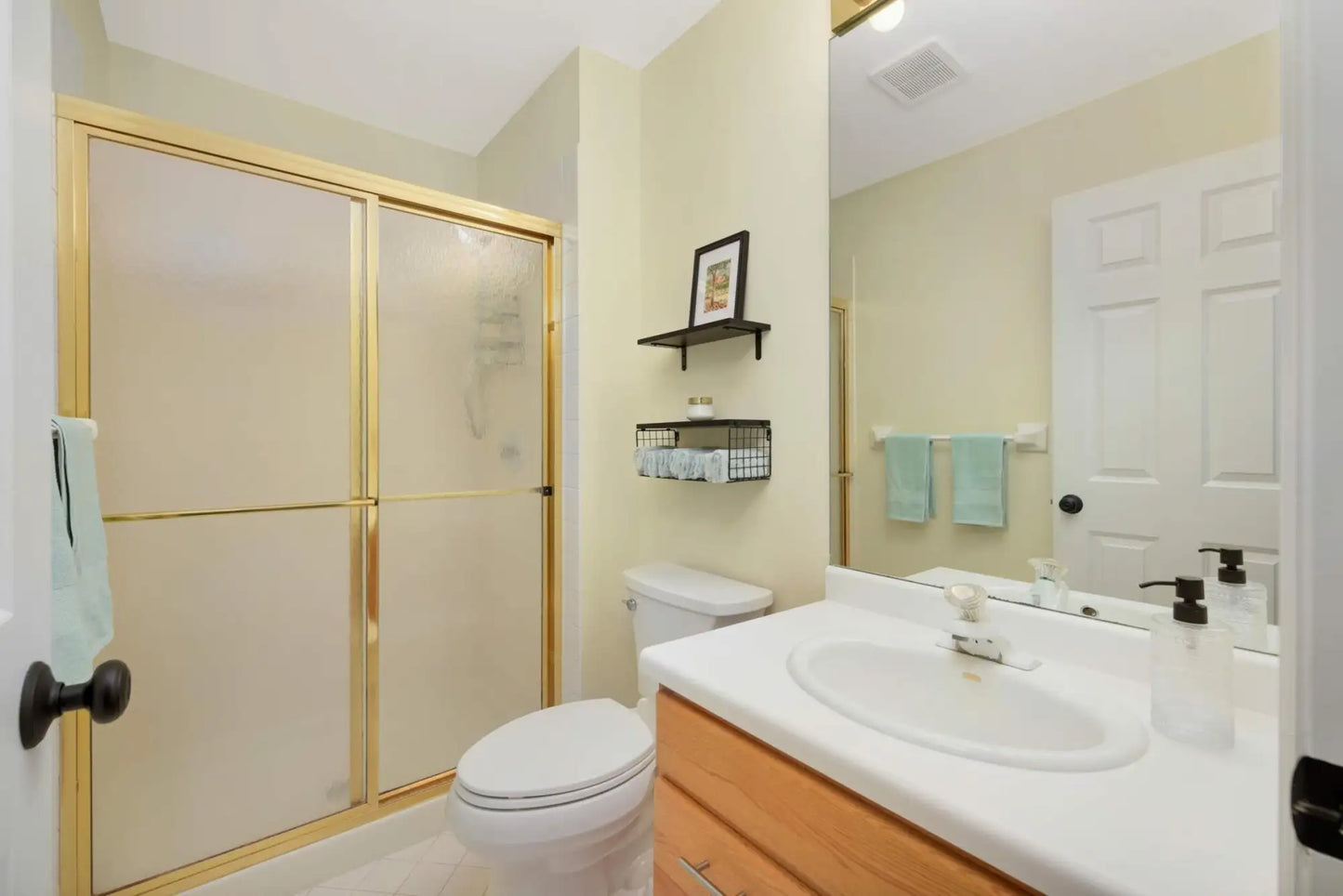2247 Sherwood Court, Minnetonka, MN 55305
