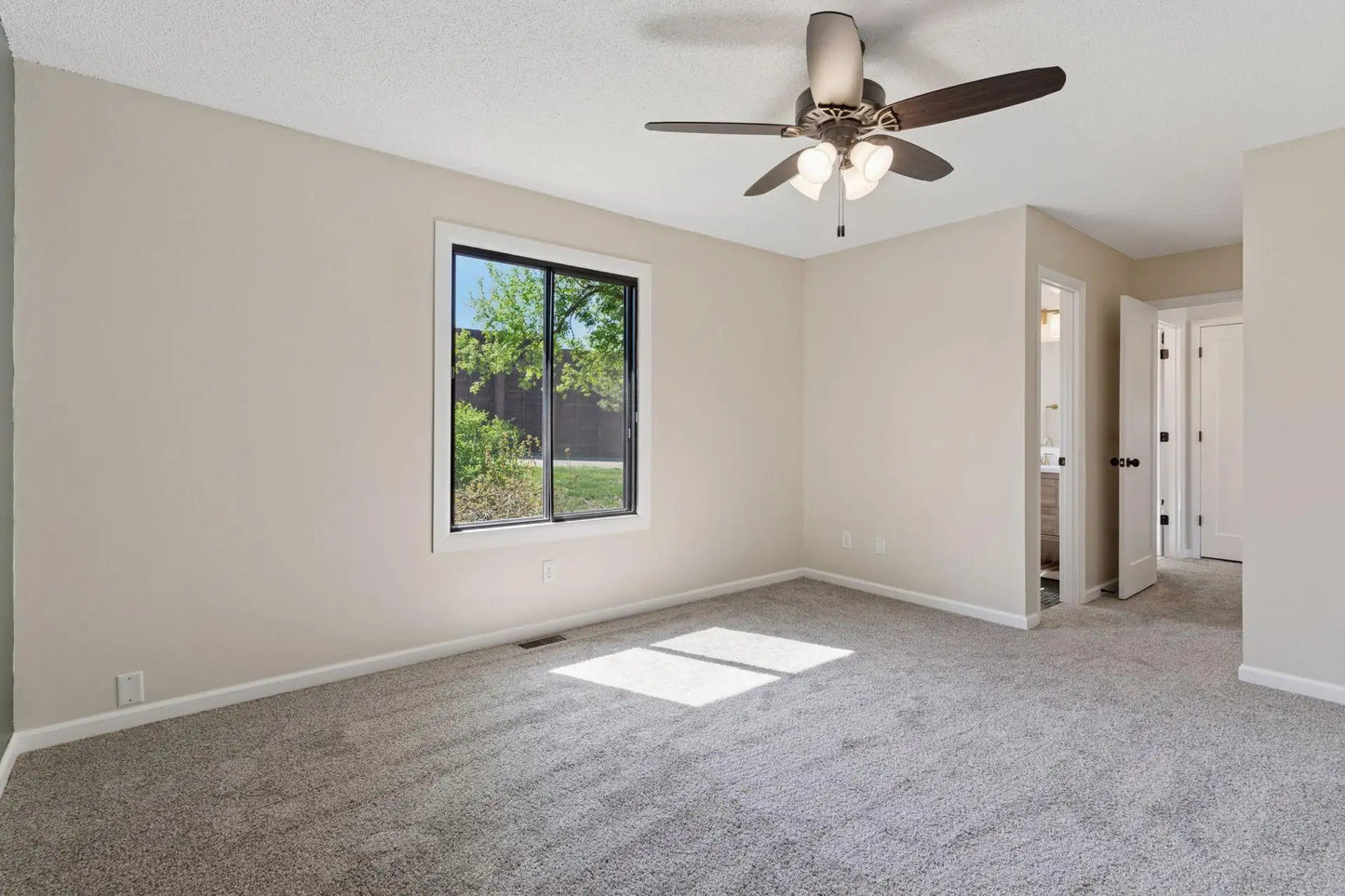2209 Stroden Circle, Golden Valley, MN 55427