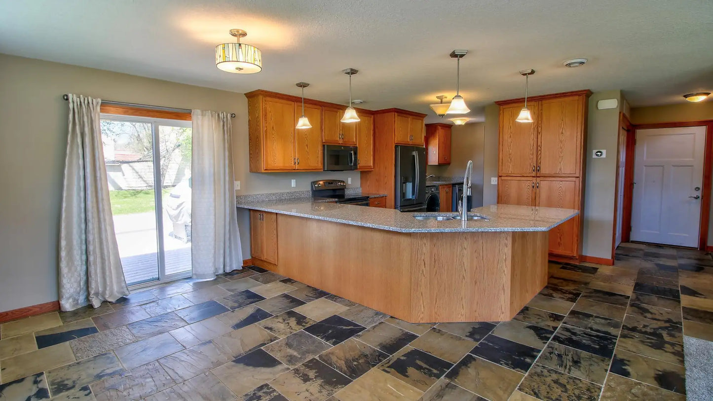 1431 Beech Street, Saint Paul, MN 55106
