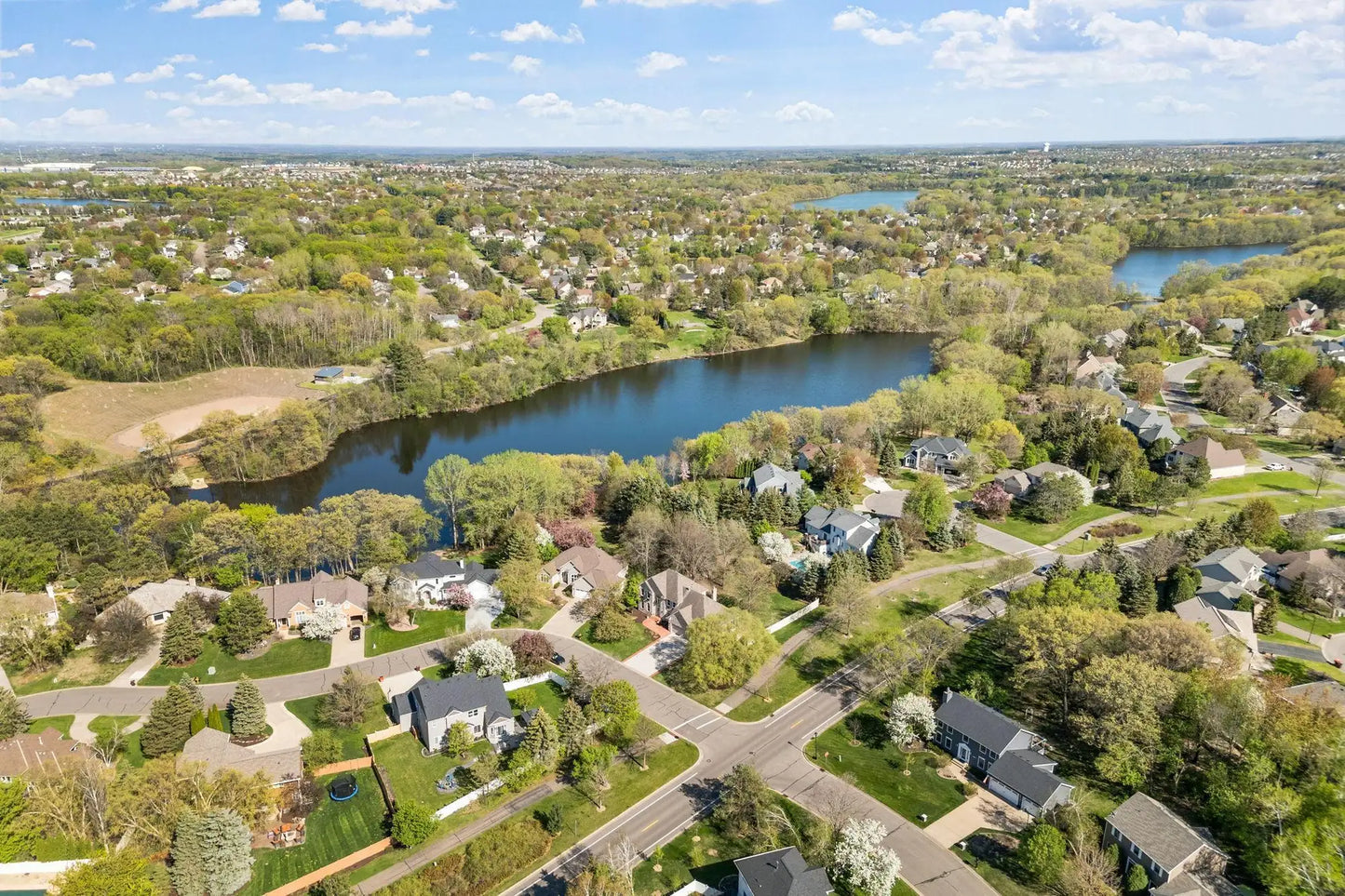 9137 Edinburgh Lane, Woodbury, MN 55125