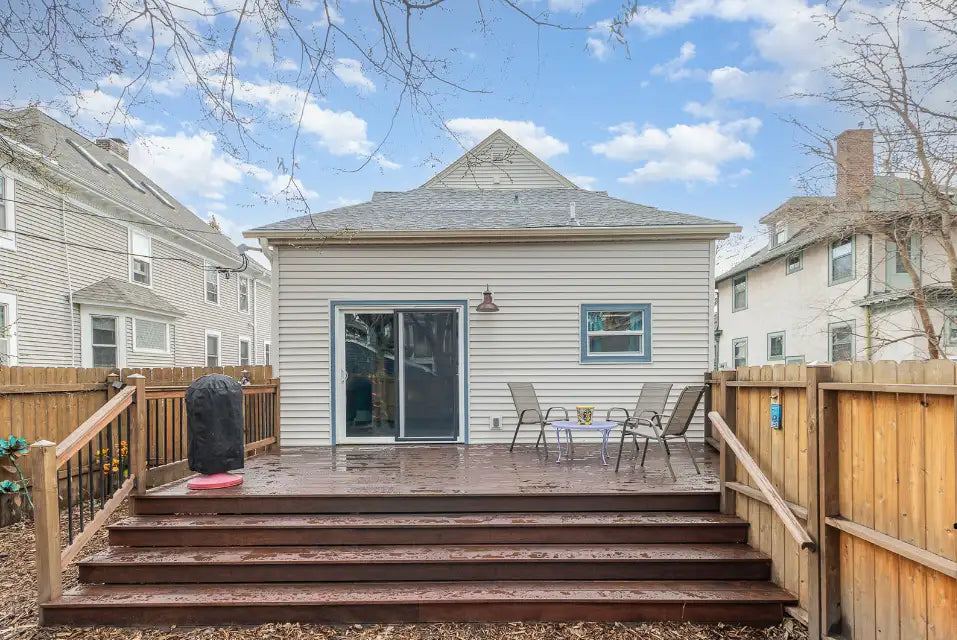 2530 Pleasant Avenue, Minneapolis, MN 55404