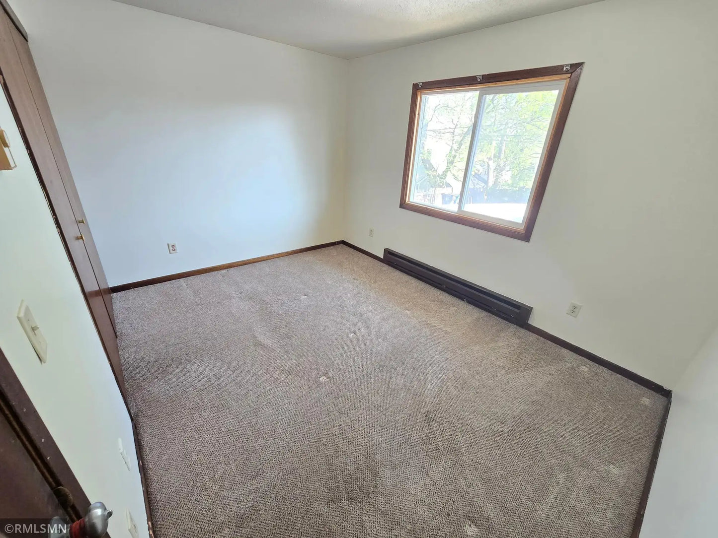 1310 Hudson Road, Saint Paul, MN 55106