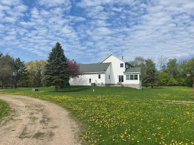 13774 Furuby Road, Center City, MN 55012