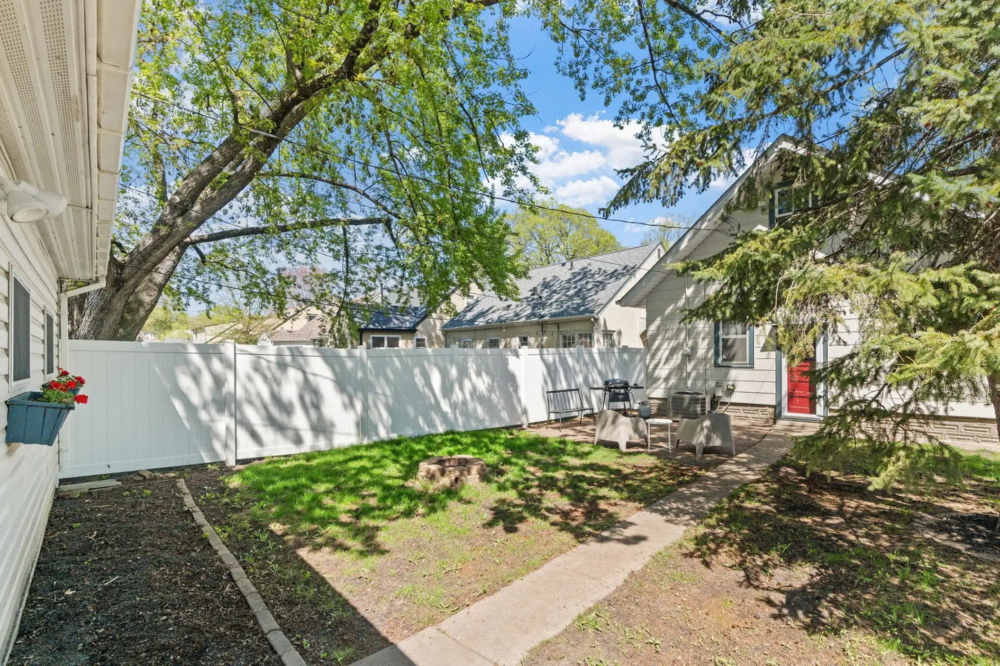 3126 Hayes Street, Minneapolis, MN 55418