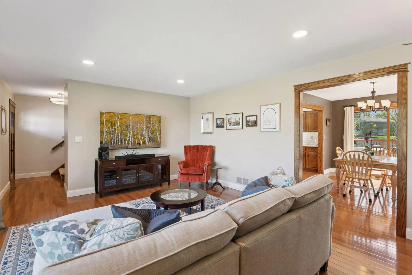 335 18th Avenue, South Saint Paul, MN 55075