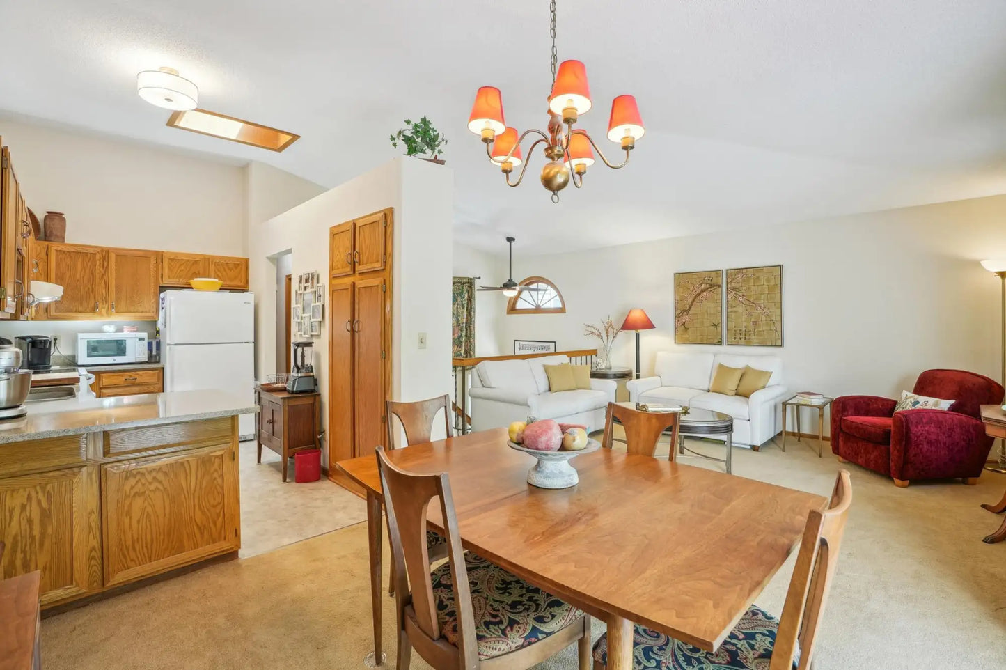 6637 Falstaff Road, Woodbury, MN 55125