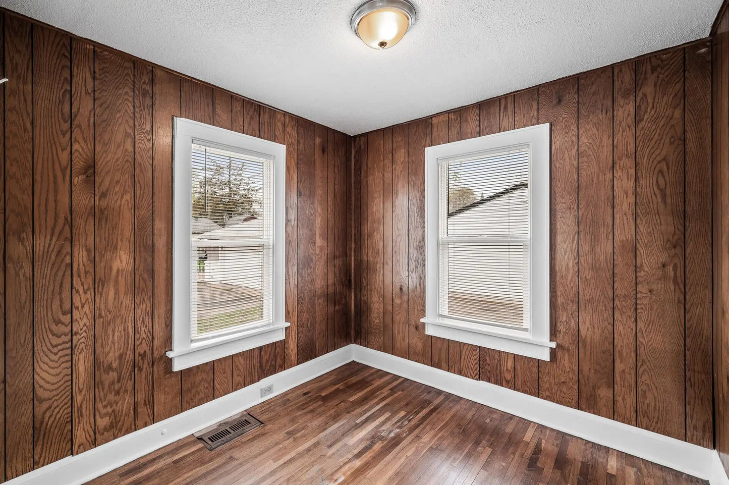 6714 Corvallis Avenue, Crystal, MN 55428