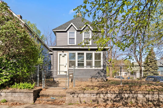 1852 Quincy Street, Minneapolis, MN 55418