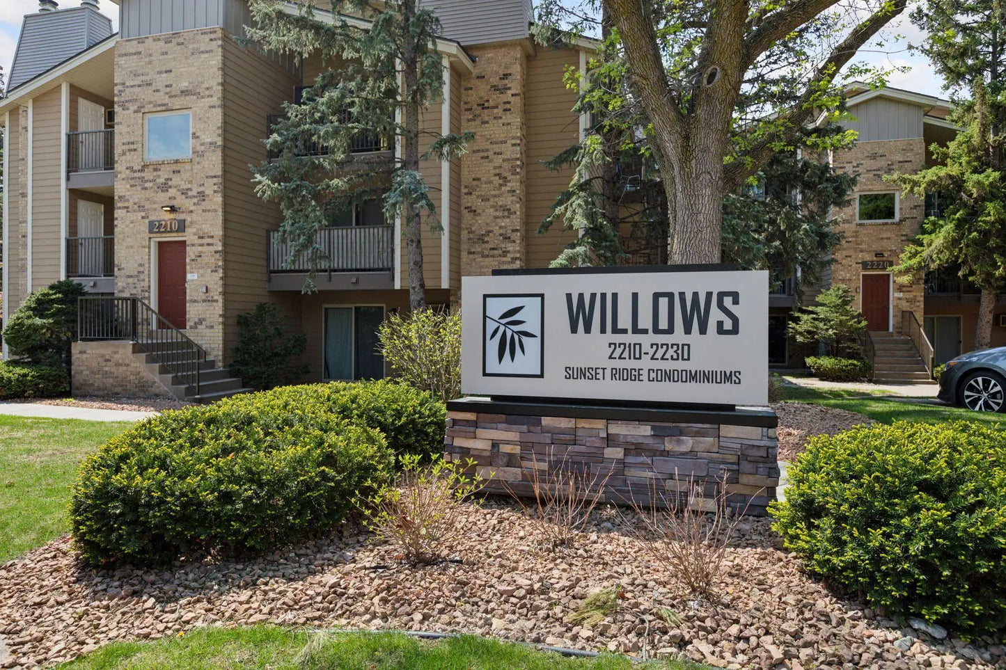 2220 Ridge Drive, Saint Louis Park, MN 55416