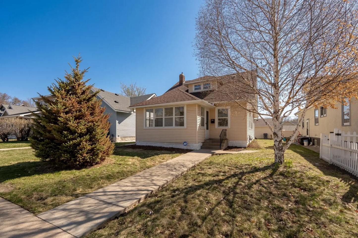 1634 Upton Avenue, Minneapolis, MN 55411